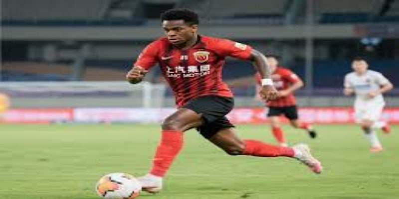 深度提示：未来英格兰足球判罚趋势与观赛策略 -米兰体育