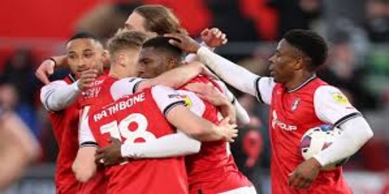 冷夜河畔的战术拉锯战：米堡攻坚乏力与罗瑟汉姆铁桶防守- 米兰体育