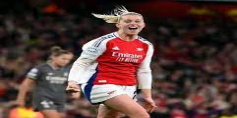 西布朗女足的马里亚姆·马哈茂德闪耀德比战-米兰体育