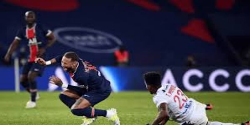 布莱顿与布伦特福德：VAR尺度不一引发主帅怒火 — 米兰体育视角-米兰体育